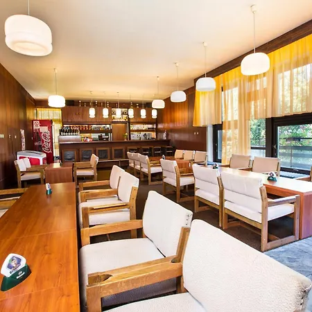 فندق Rekreacni Zarizeni Trnavka 3*